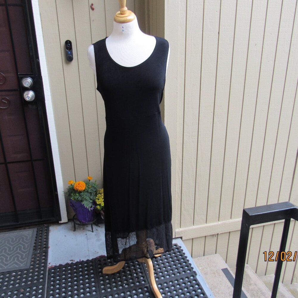 #655  NEW WOMAN'S LONG BLACK SHEATH DRESS BY TRAVELER  (SIZE 16W)
